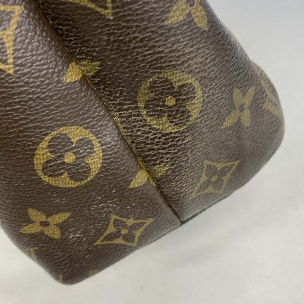 LOUIS VUITTON Brown Monogram Tote Bag - Picture 11 of 14